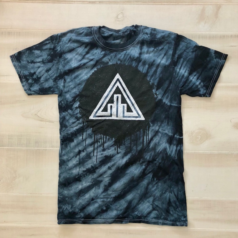 “Live It Up” Crystal Dye T-shirt
